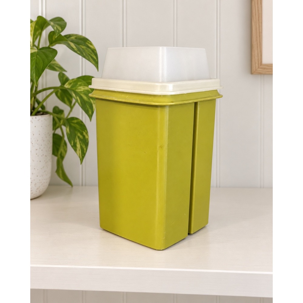Vintage Tupperware Avocado Green Pickle Keeper Strainer Container Retro Storage